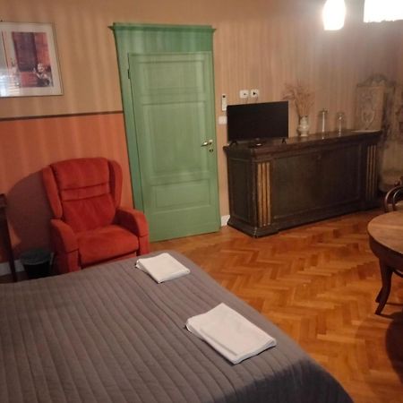 San Petronio Room And Suite Rooms - By Bolognacentro Luxuryh Екстер'єр фото